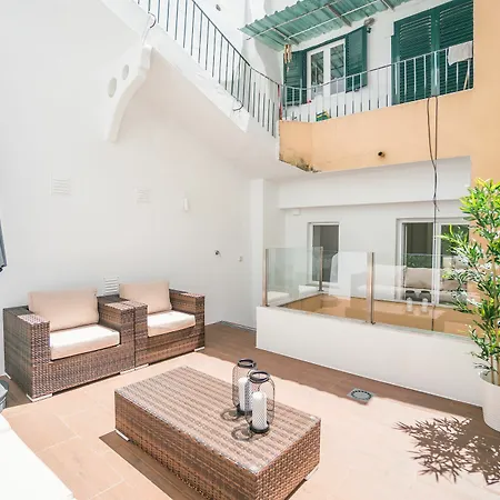 Private Terrace And Design By Buuka 아파트 리스본